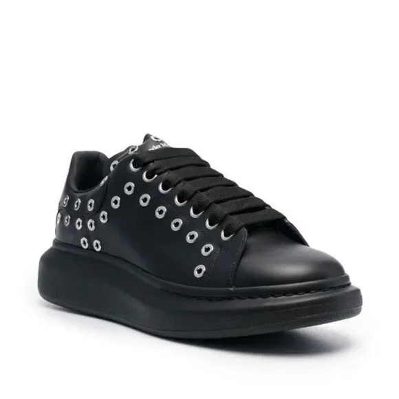 Alexander McQueen Oversized Eyelet Detail Sneakers in Black, New, Size 42 - Picture 5 of 11